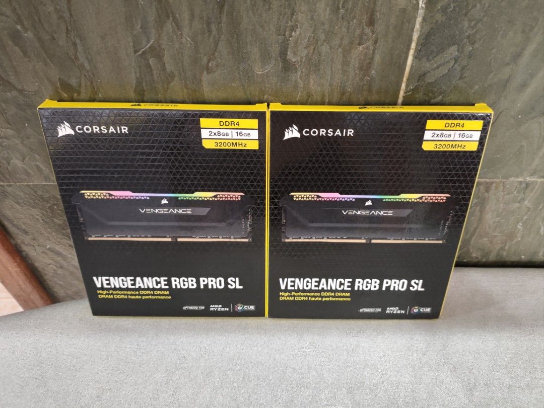 CORSAIR Vengeance RGB Pro 16GB (2 x 8GB) 288-Pin PC RAM DDR4 3200 (PC4  25600) Desktop Memory Model CMW16GX4M2C3200C16W 