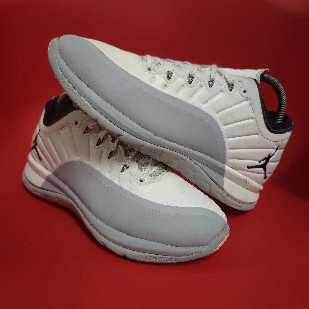 Jordan trainer prime wolf top grey
