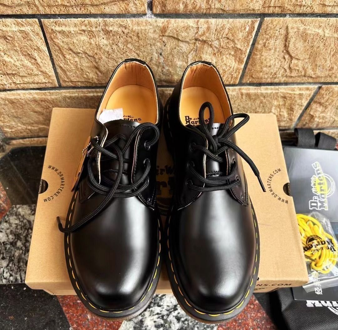 original Dr. Martins 1461 Classic Low cut Black Unisex Martin