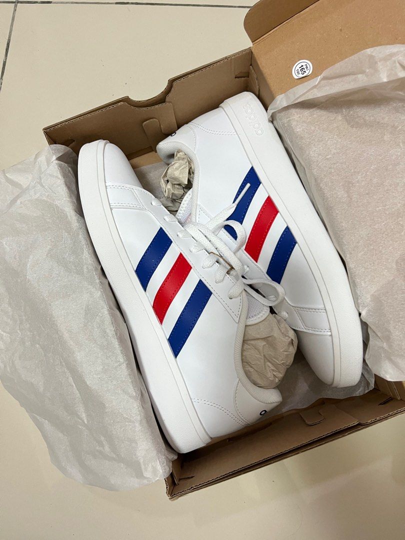 Adidas superstar discount vs grand court