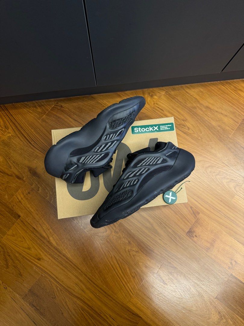 Stockx yeezy 700 top v3 alvah