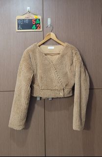 AIR SPACE 上衣