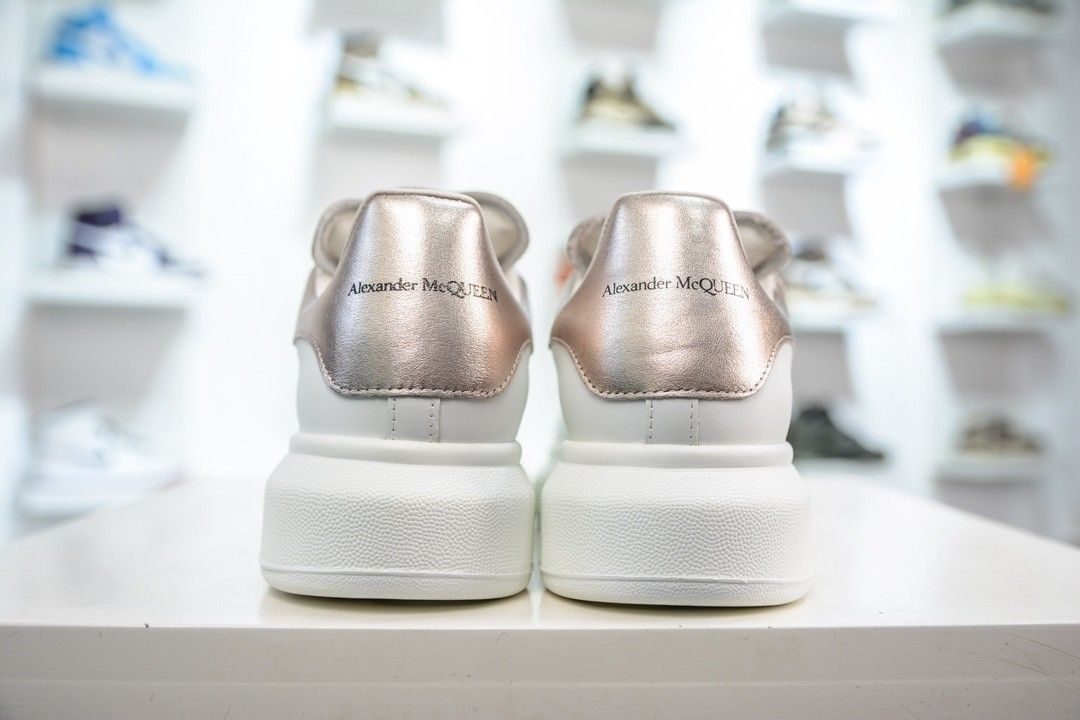Oversized sneaker hotsell alexander mcqueen sale