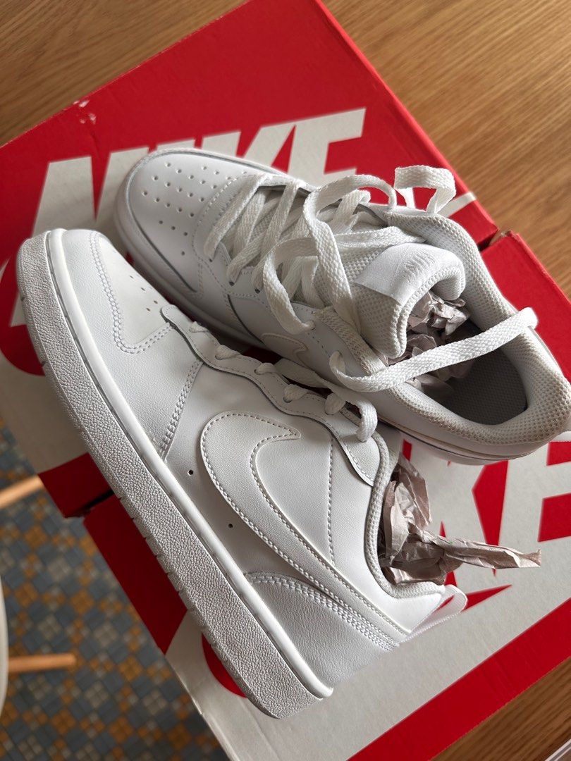 White nike court borough on sale