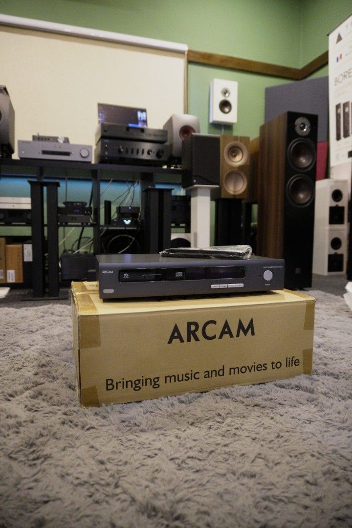 Arcam CDS50 Sabre ESS 9038 32bit DAC CD & SACD player with RCA & XLR