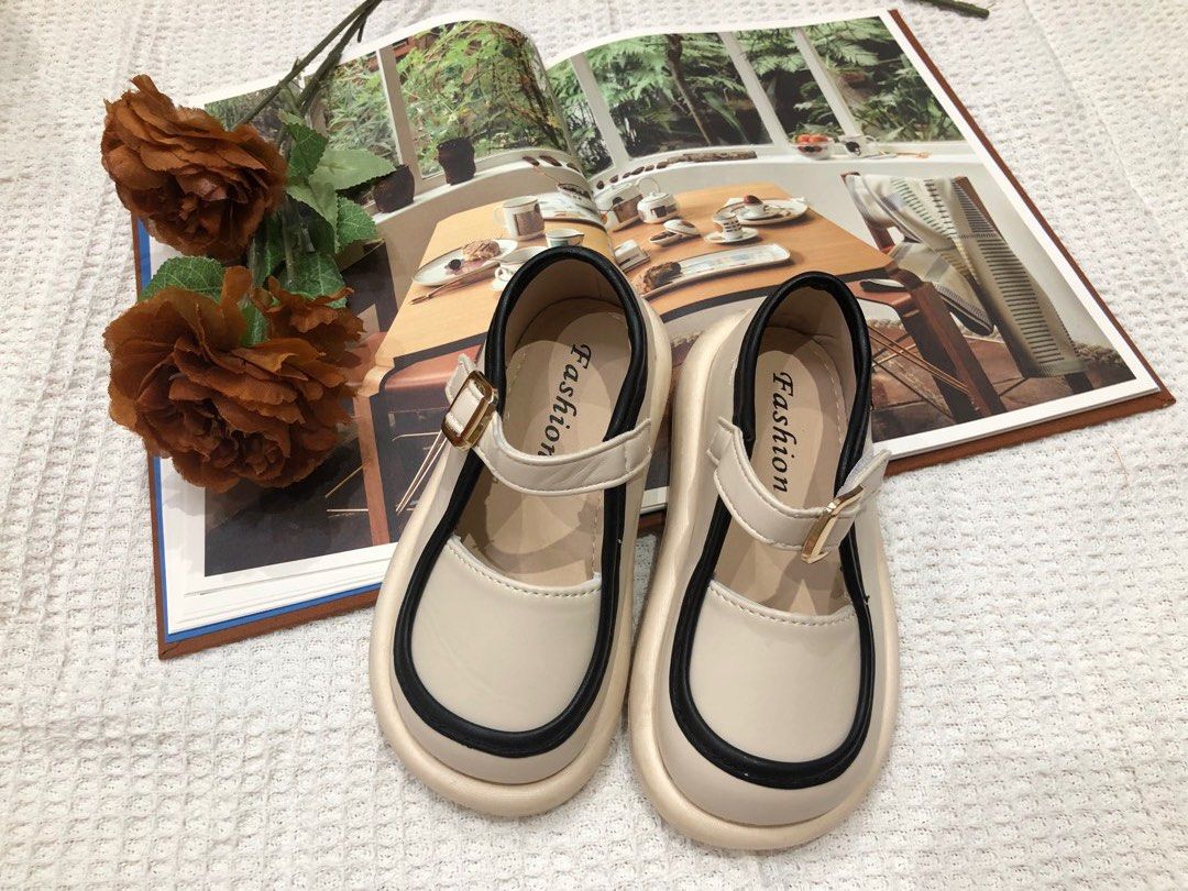 Girls loafers size 2 online