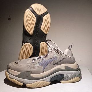 Balenciaga sneakers shop harga
