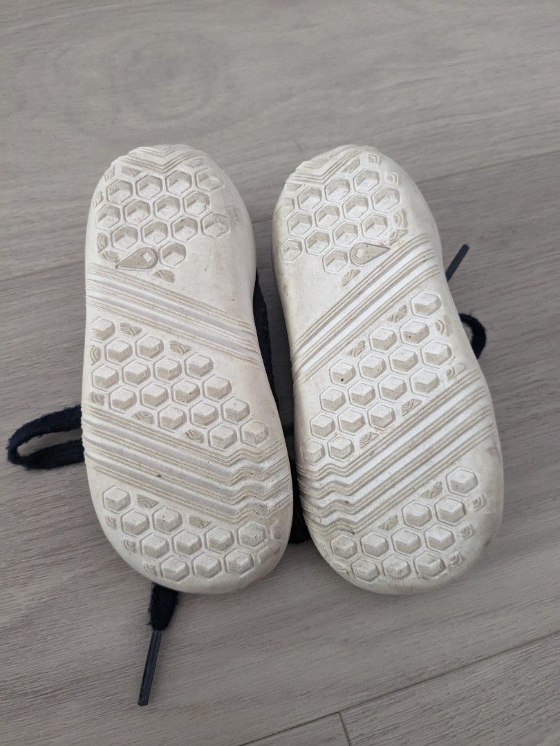 Bobux Size 19