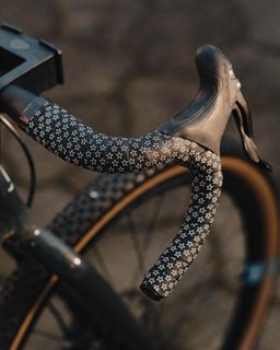 （分類：）位於 。 由 cycambike 提交（商品編號 1269931703，圖片 1）。簡介： 。