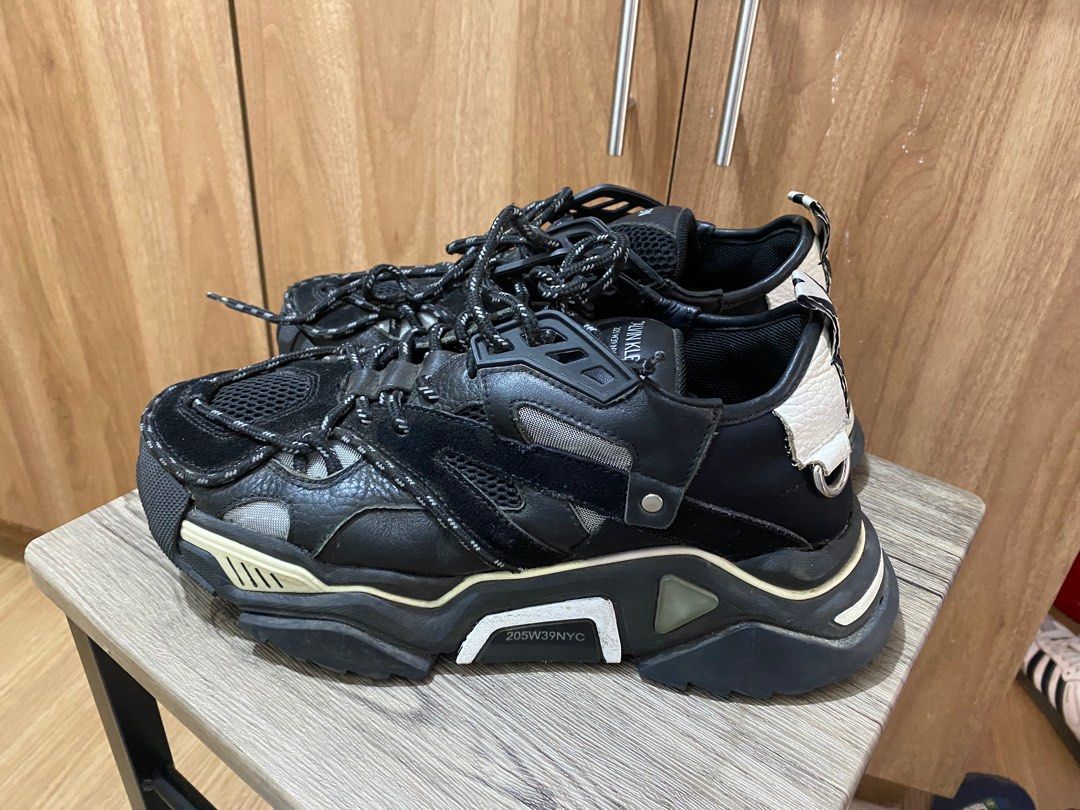 Calvin klein strike 205 black hot sale