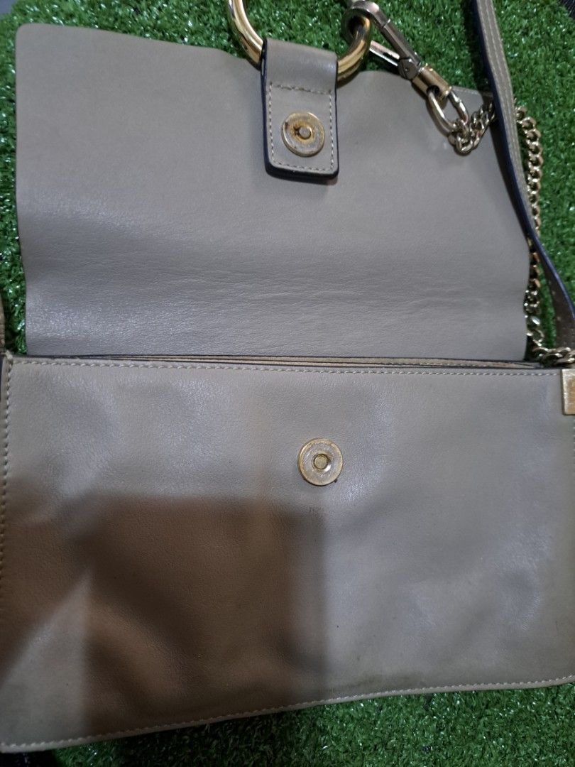 Chloe faye (Category: Luxury Bags & Wallets) located in Manila. Submitted by venus232nd (Listing ID 1269966132, Image 3). Description: kayo na magdikit bka mas ok kpag kyo magddikit.