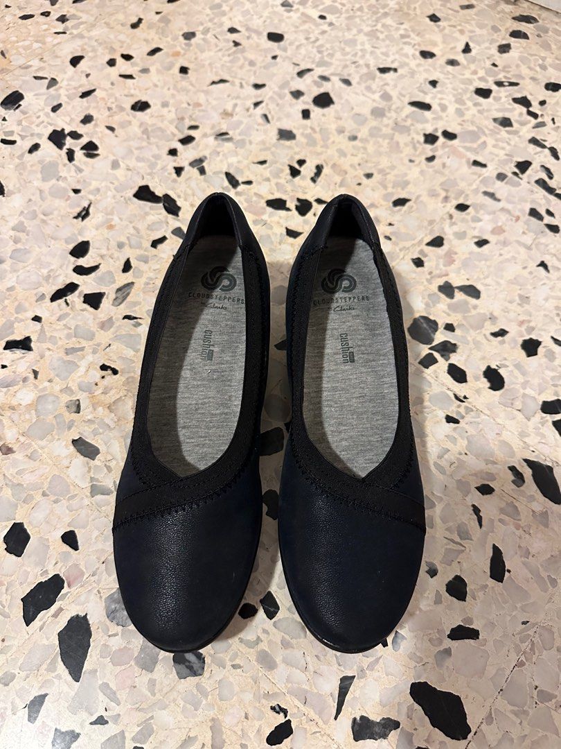 Clarks sale cloudsteppers flats