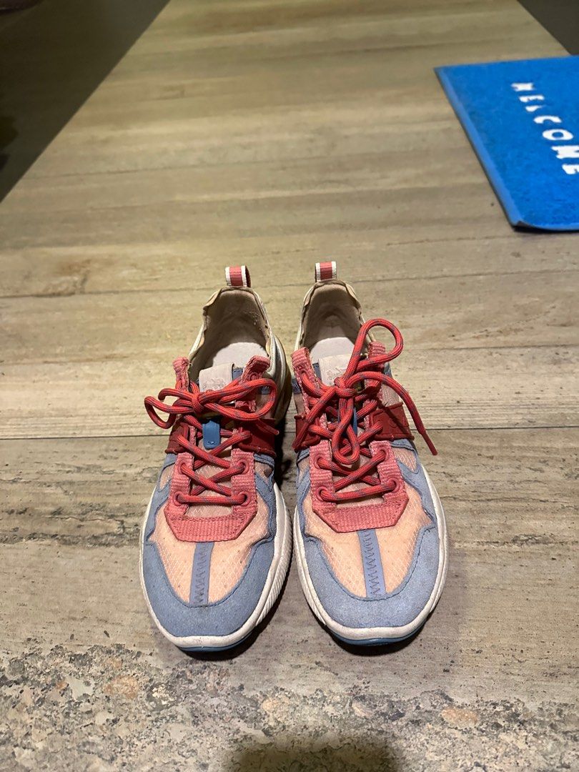Coach sneakers Women s Fashion Footwear Sneakers on Carousell