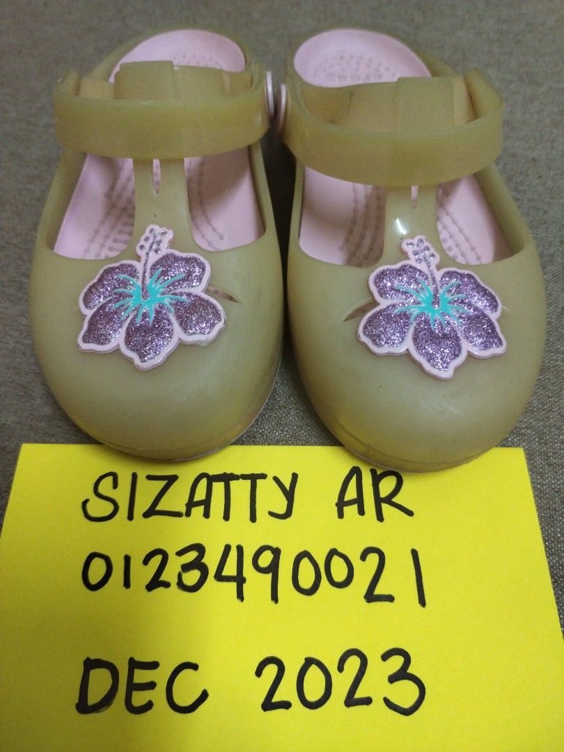 C11 crocs clearance in cm