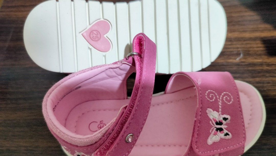 Cupcake couture sandals sales