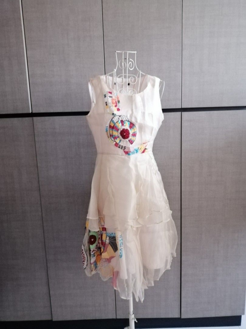 Bcbgmaxazria embroidered organza midi dress sales