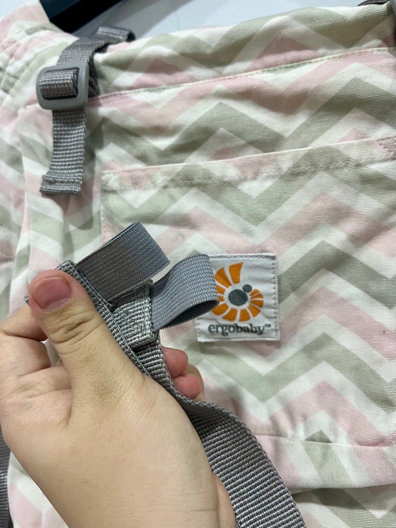 Ergo baby carrier pink chevron hotsell