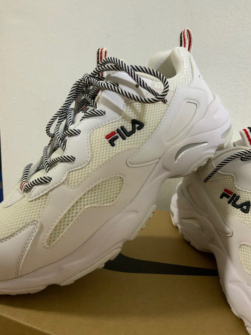White sneakers discount for women online