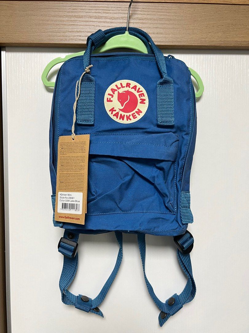 fjllrven knken mini lake blue 539 Kanken Backpack - Compact Everyday Carry, Durable Vinylon Fabric - Travel, Ultramarine It comes with a sitting pad that is stored in the inside back pocket Kanken Mini Unisex Children Fjallraven