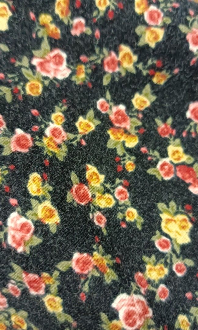 Floral Dress (Category: Dresses) located in Manila. Submitted by m4less (Listing ID 1269945962, Image 2). Description: Floral dress S-L size Stretchy Flowy MOP: GCASH/BDO Buyer will shoulder the shipping fee Jnt or LBC.