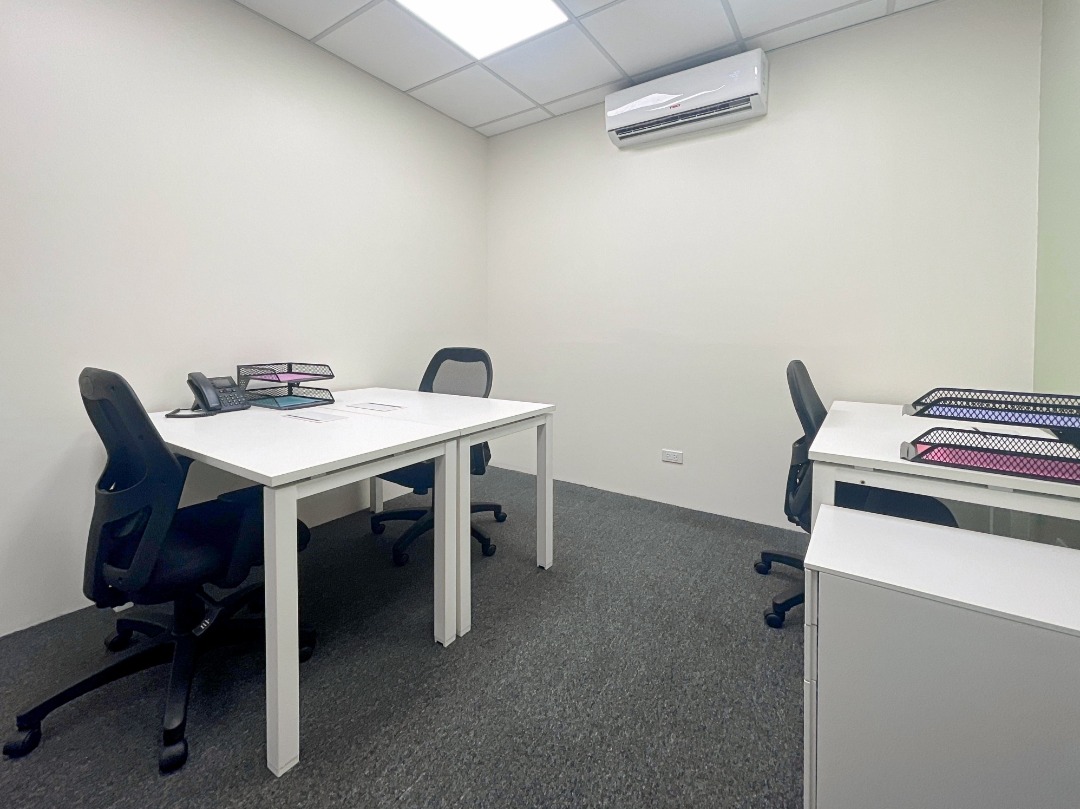 (Category: ) located in . Submitted by regus_official (Listing ID 1204219879, Image 1). Description: .