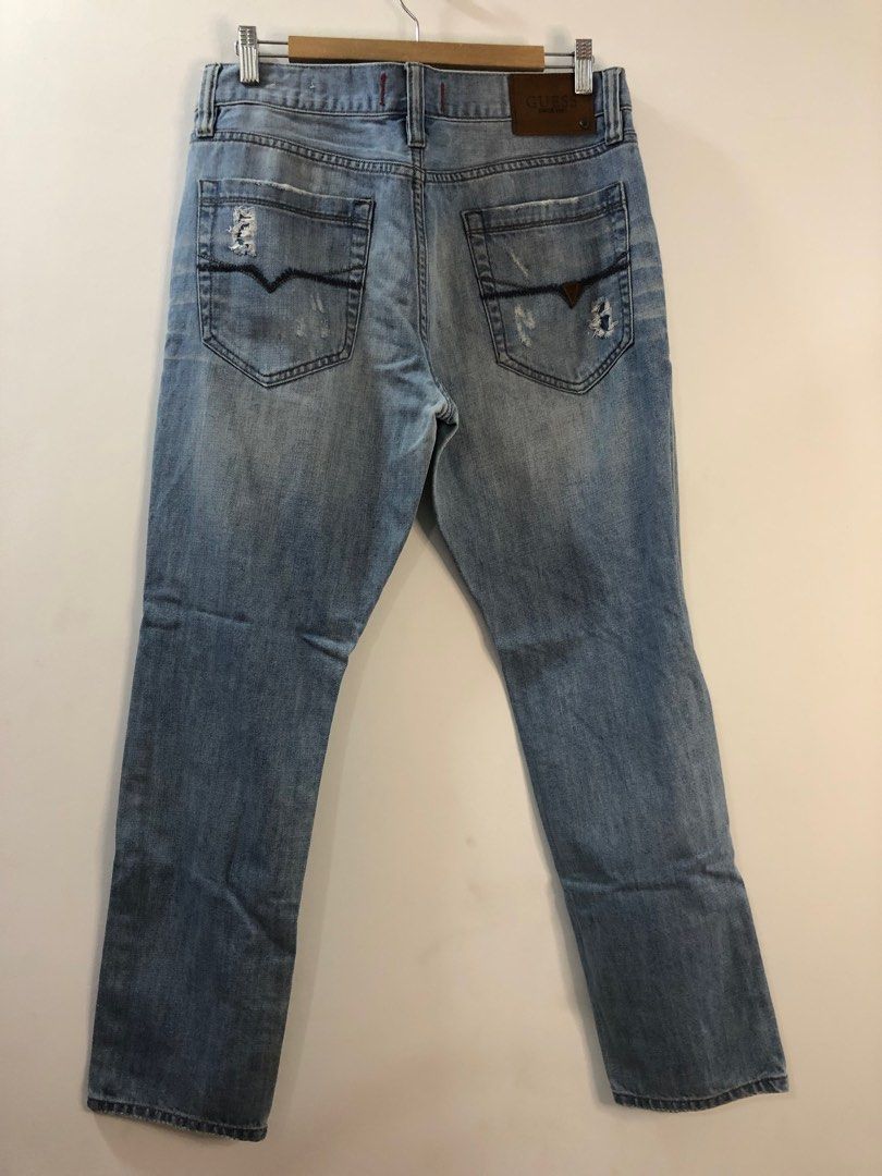 Sale GUESS Men Ripped Jeans Men s Fashion Bottoms Jeans on Carousell