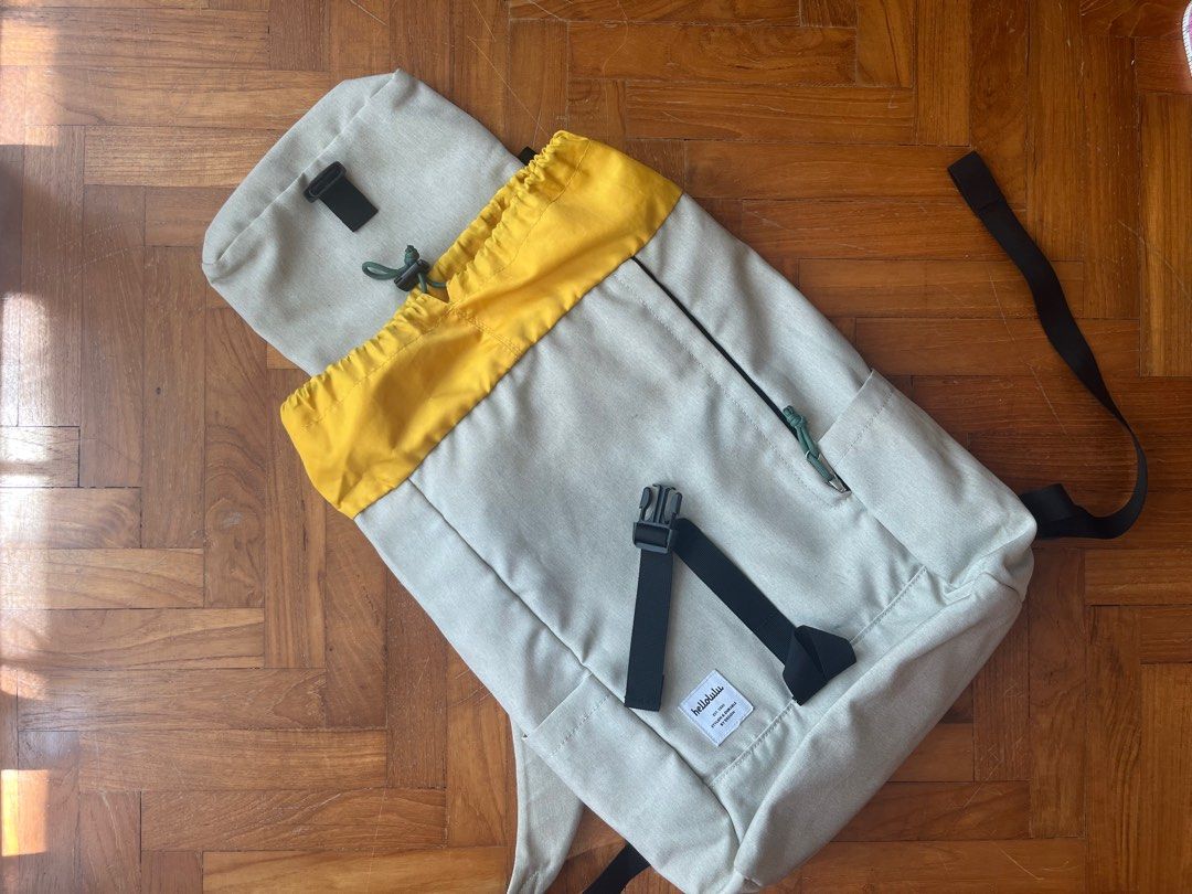 Hellolulu Sutton Drawstring Backpack (Category: Backpacks) located in Singapore. Submitted by chelbells (Listing ID 1269937450, Image 3). Description: Bought years ago, hardly used now. Great day backpack, fits 15” MacBook and super durable. Got me through university :’) As item is slightly heavier, meet up is preferred. 🔸 Normal mail: +$5 🔸 Tracked mail: +$7.