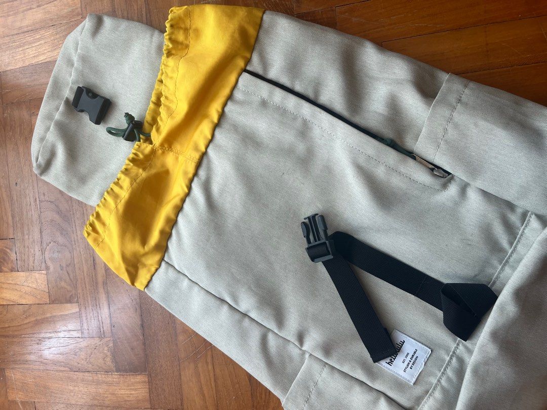 Hellolulu Sutton Drawstring Backpack (Category: Backpacks) located in Singapore. Submitted by chelbells (Listing ID 1269937450, Image 4). Description: Bought years ago, hardly used now. Great day backpack, fits 15” MacBook and super durable. Got me through university :’) As item is slightly heavier, meet up is preferred. 🔸 Normal mail: +$5 🔸 Tracked mail: +$7.