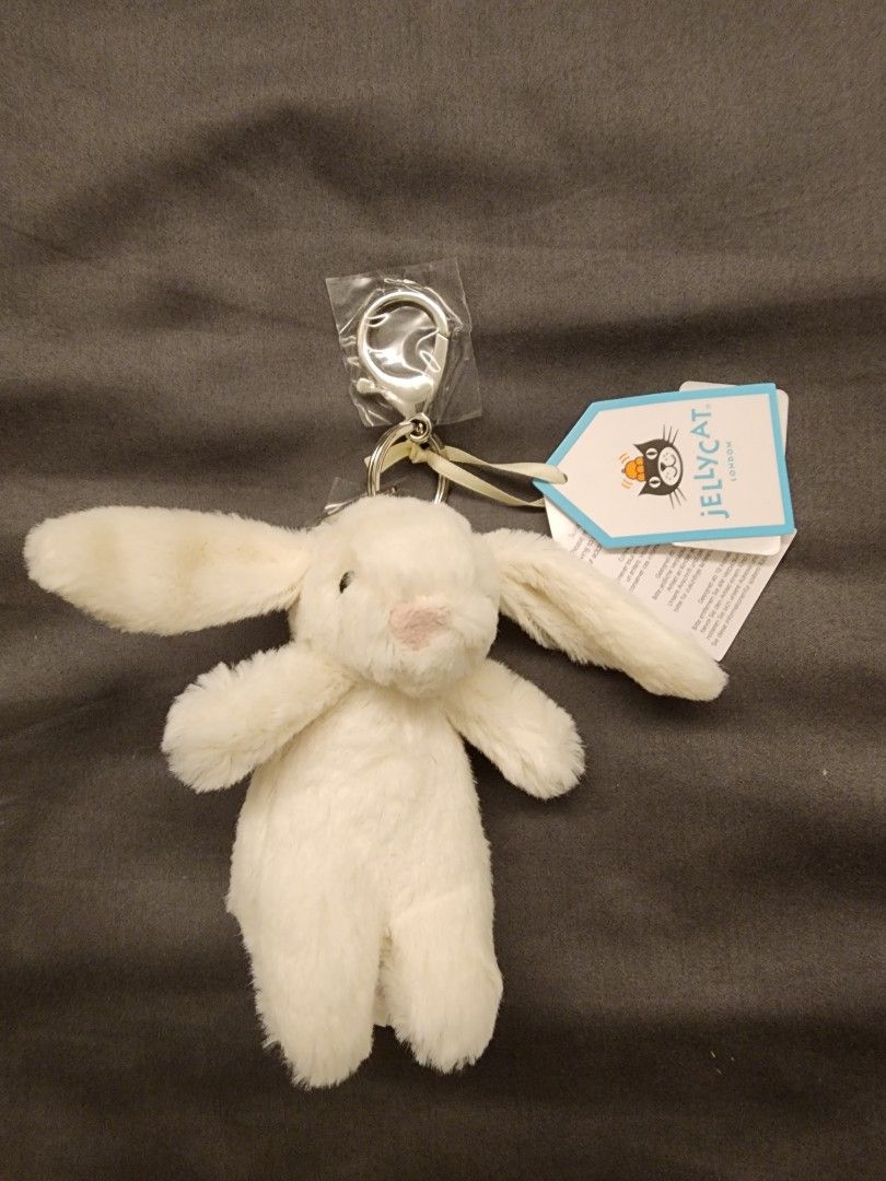 White top rabbit keychain