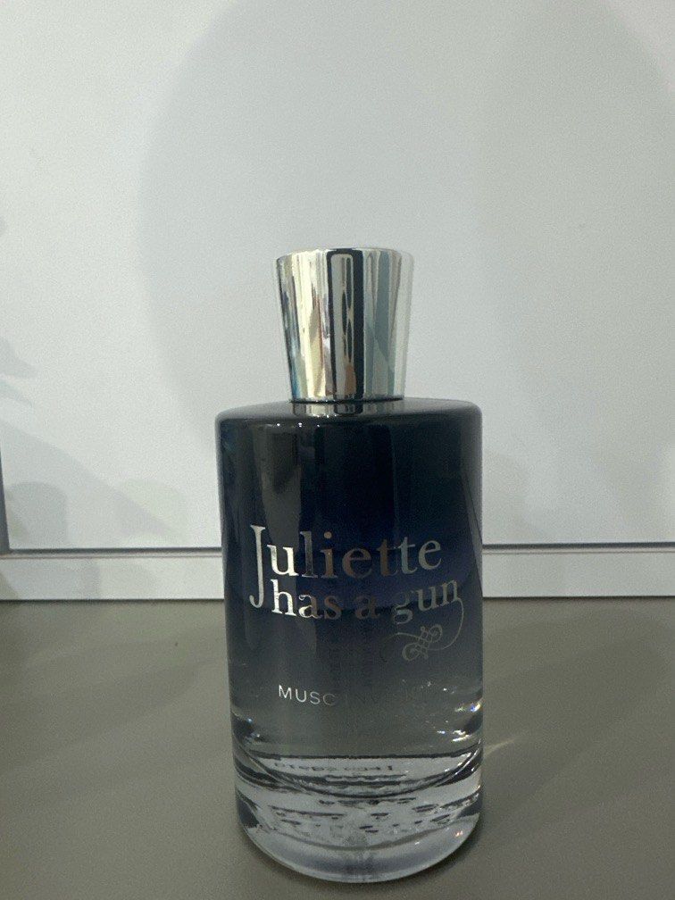 Juliette has a gun musk hotsell invisible