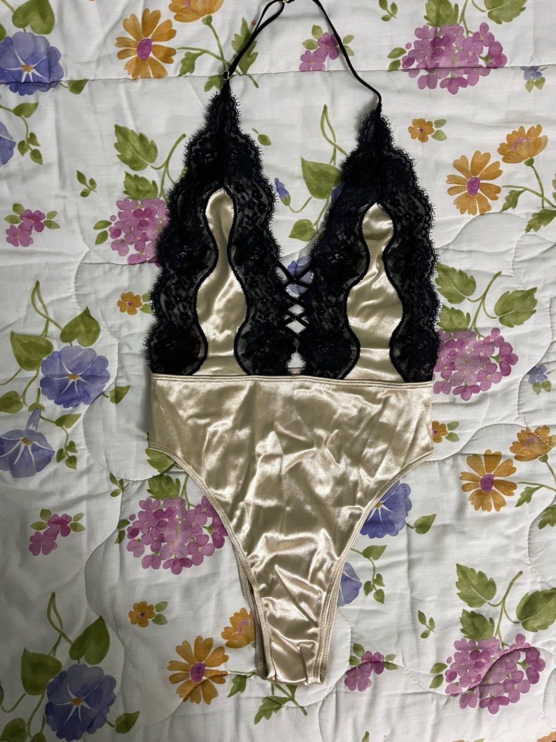 Bumless onesie deals