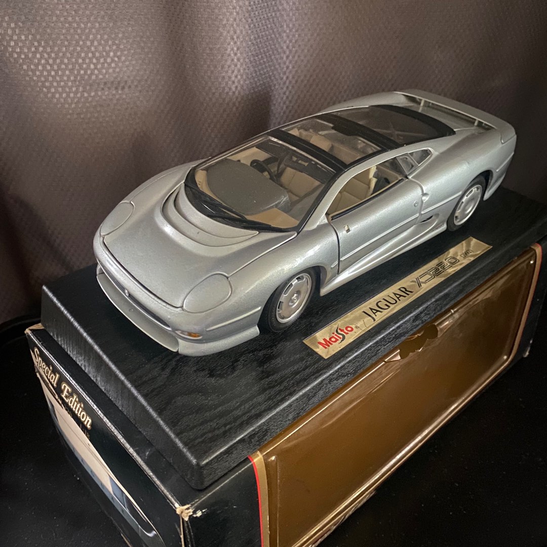 Maisto special edition jaguar xj220 2025
