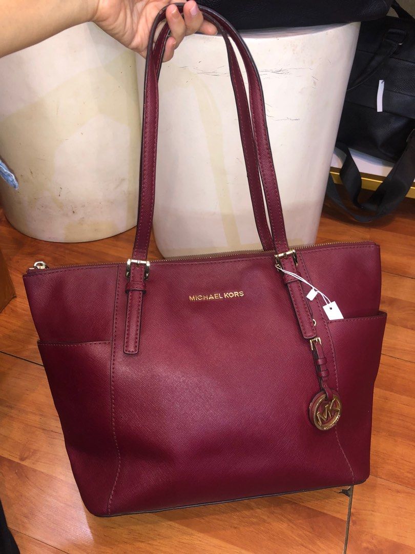 Jet set large crossgrain leather tote hotsell
