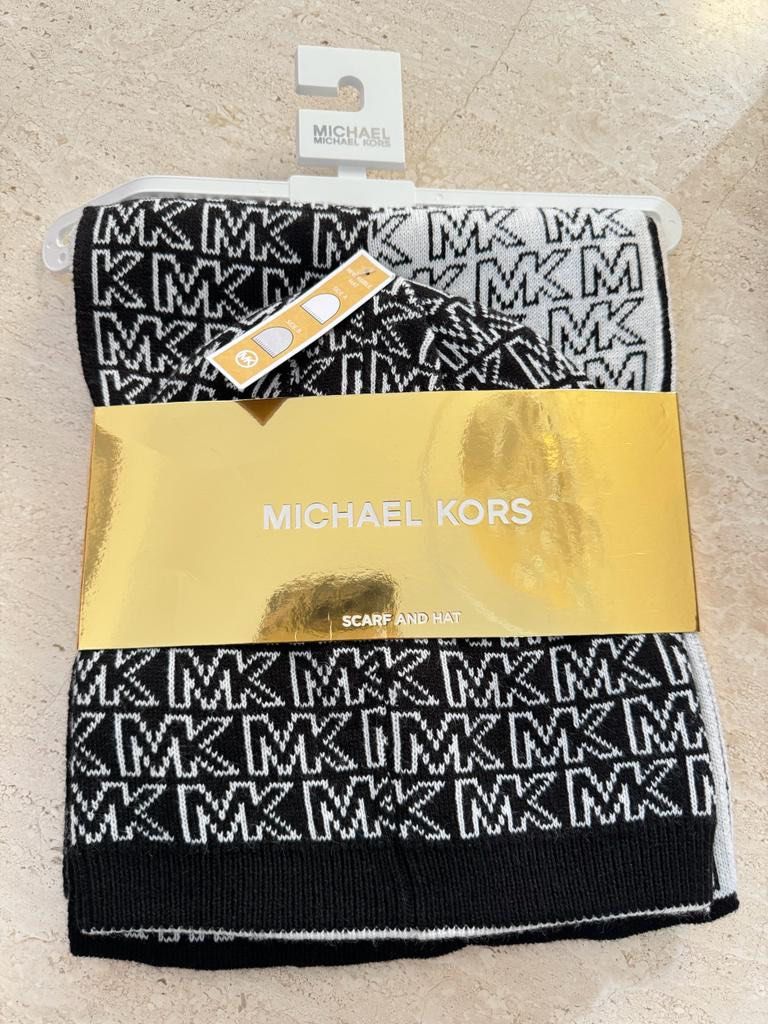 Mk scarfs store