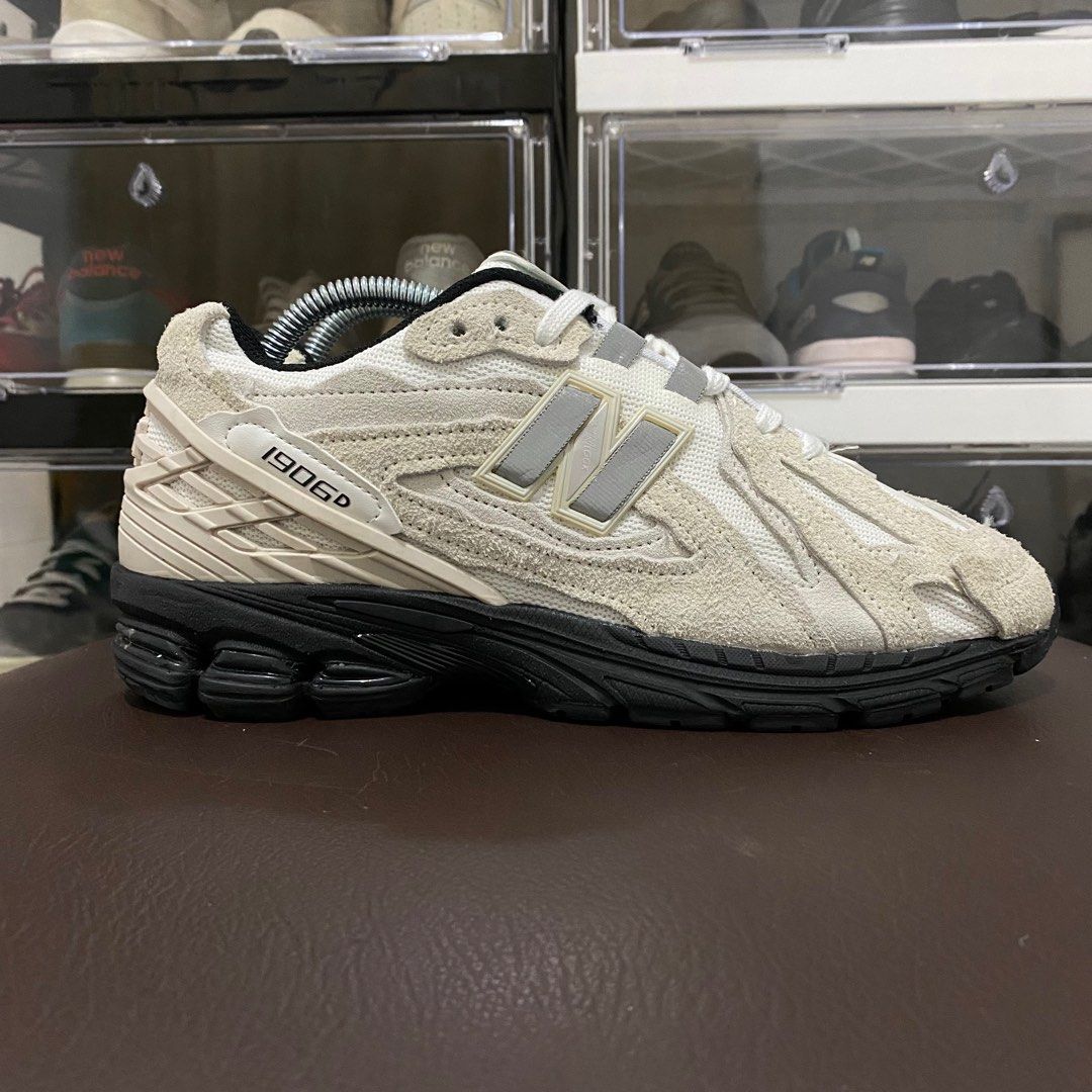 New balance 1906D Protection Pack Cream Black