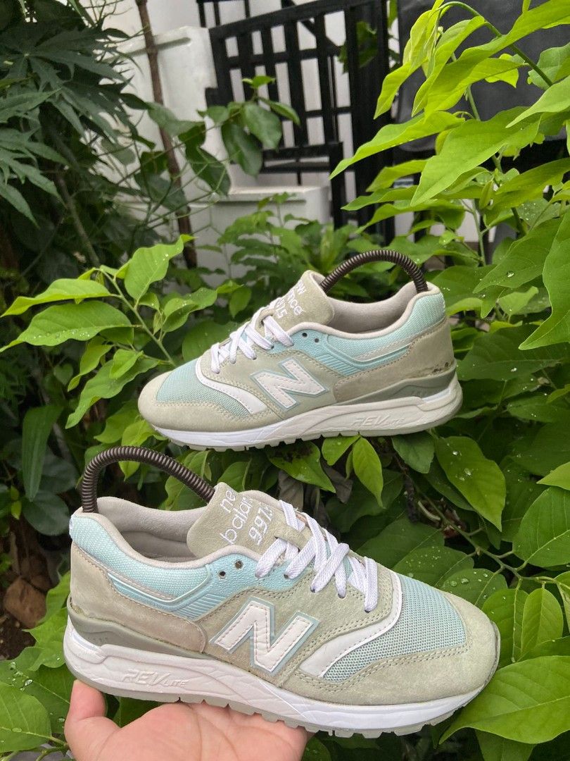 New balance 997 sizing sale