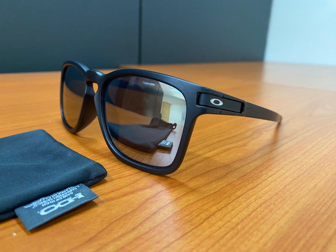 Oakley latch sale square asian fit