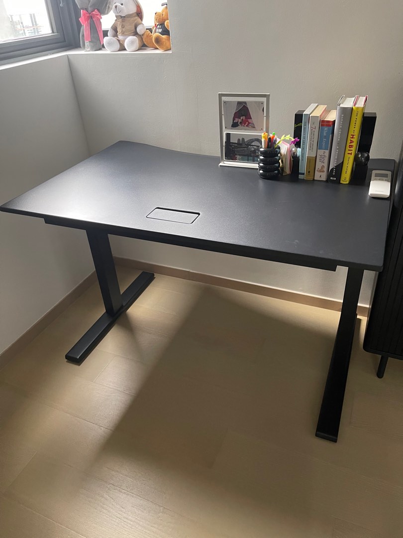 Zero Table Omnidesk zero curve table black, Furniture & Home Living, Furniture ...