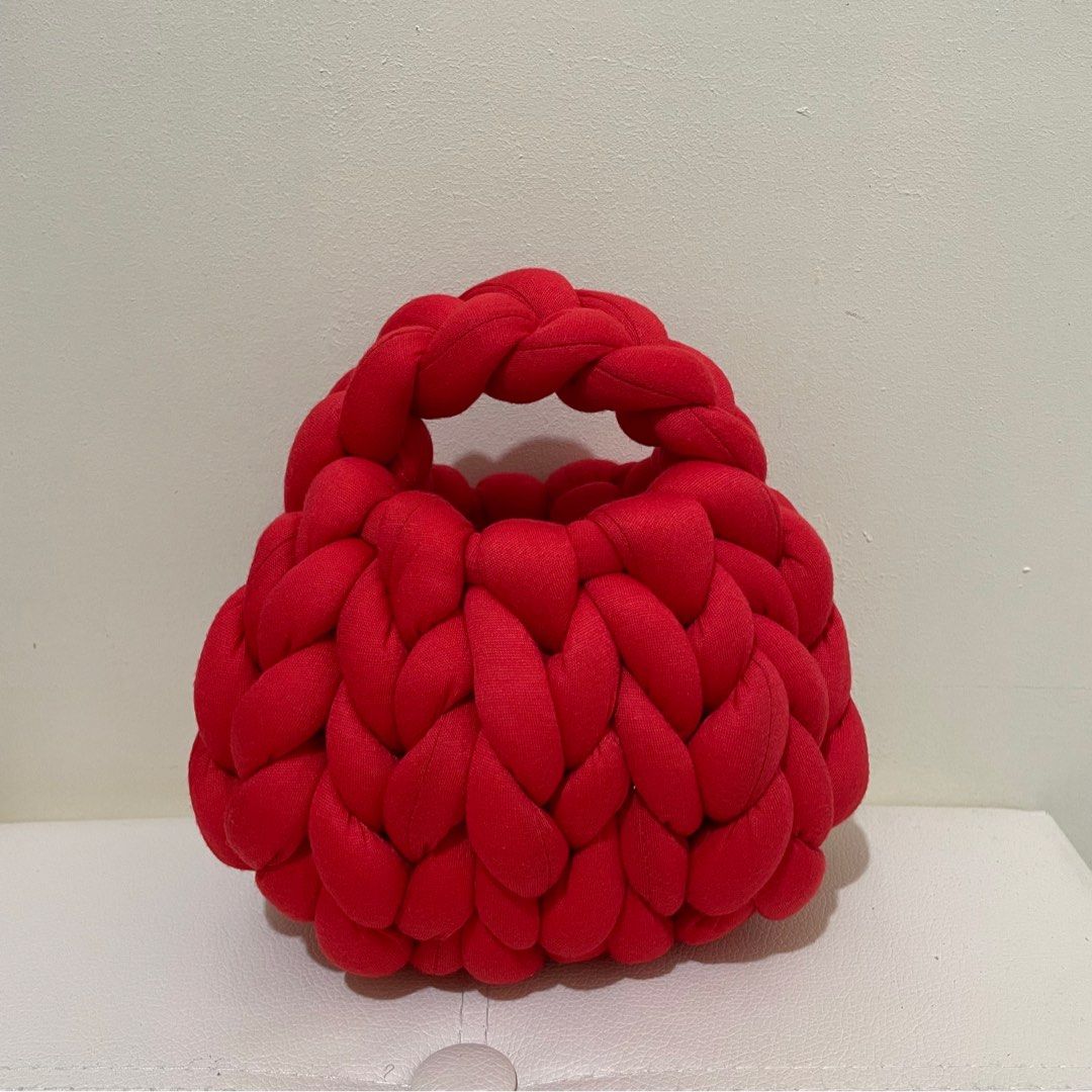 Orange and Red Handmade Crochet Chunky Bag (Category: Purses & Pouches) located in Navotas City. Submitted by zariiiiii (Listing ID 1270042304, Image 3). Description: 100% Handmade (manage your expectations as it is not machine-made) On-hand (red) (orange -sold) Can request other colors (depends on availability) Red - 349 Orange - 349 600 if you're going to get both Mod: Sdd, sco, flash, lbc Mop: Gcash .
