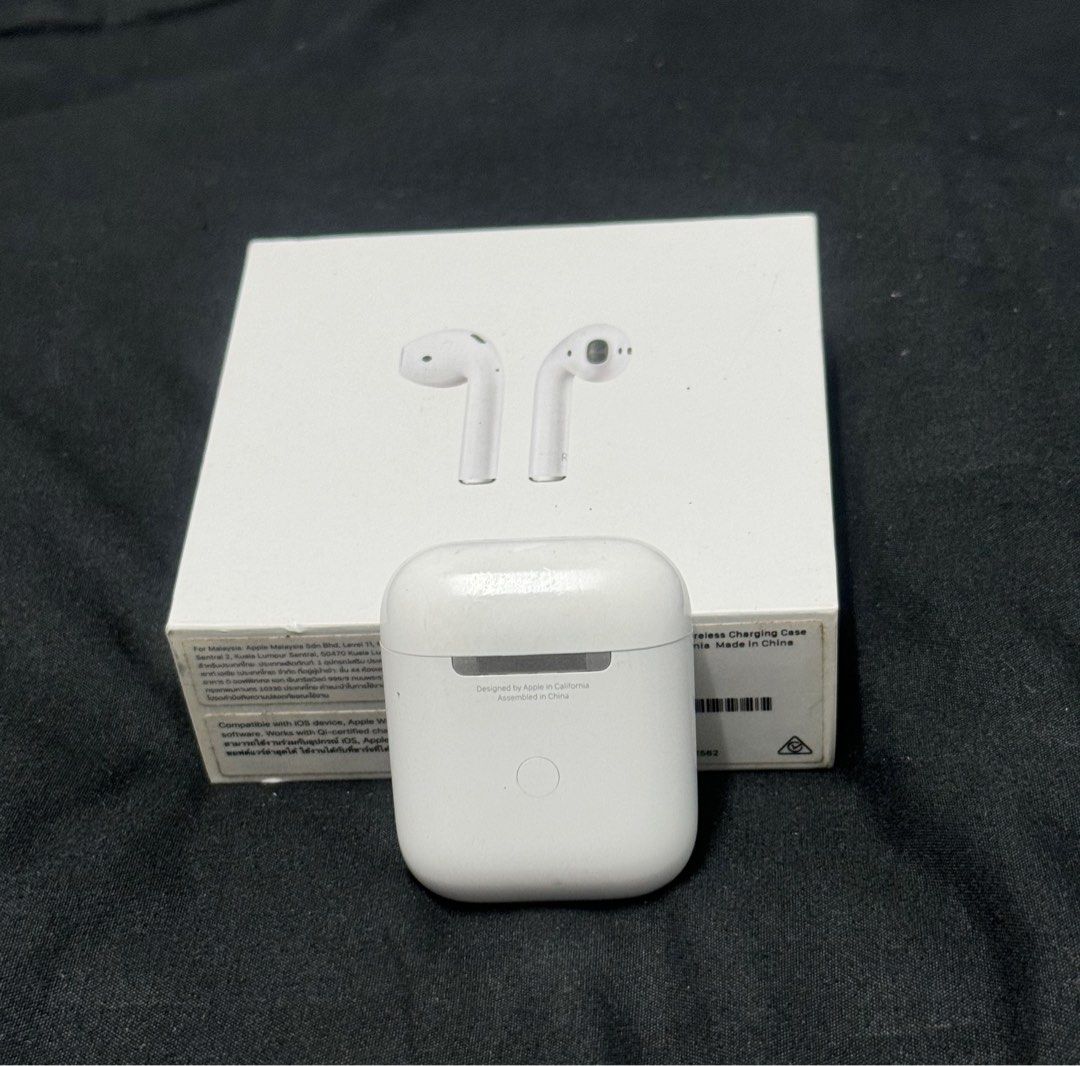 ORIGINAL AIRPODS WITH WIRELESS CHARGING CASE Audio Earphones on