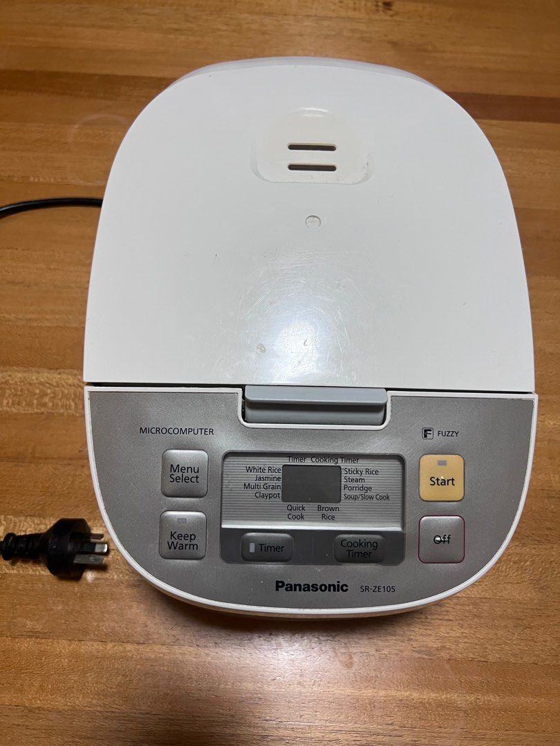 Panasonic SRZE105 rice cooker, TV & Home Appliances, Kitchen