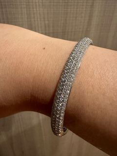 (Category: ) located in . Submitted by luxemanic (Listing ID 1270025563, Image 1). Description: .