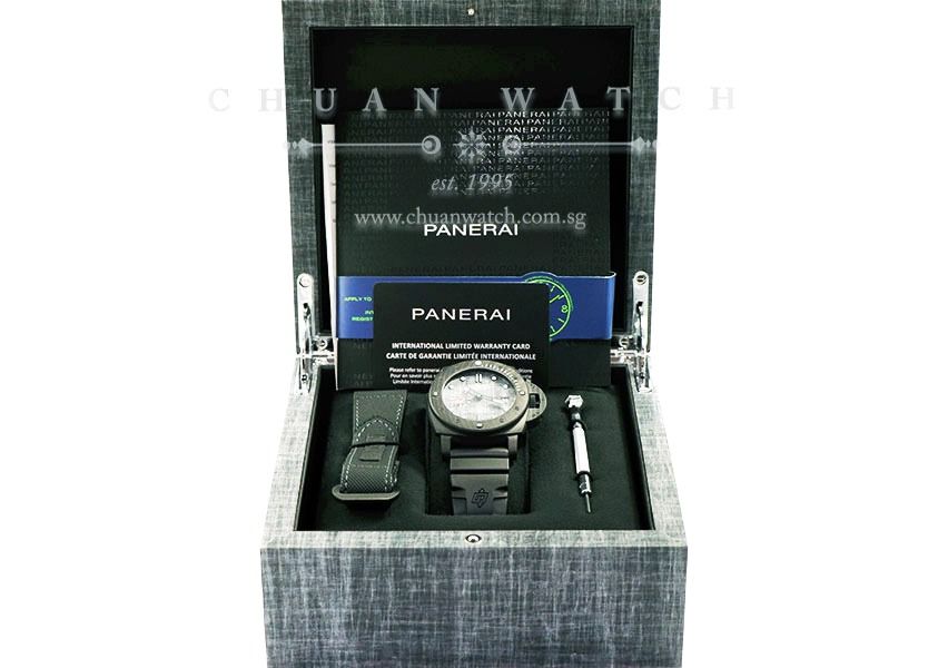 Pre Owned Panerai Submersible 1950 3 Days GMT Luna Rossa