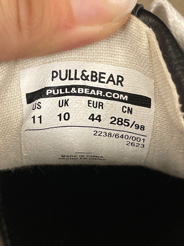 Pull Bear Men s Rick and Morty White Trainer Men s Fashion