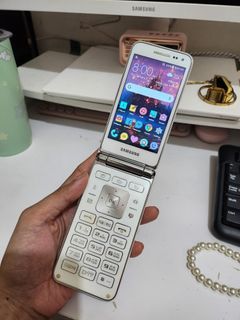 Samsung Galaxy Folder White