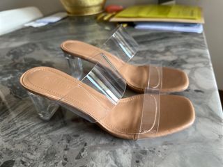 （分類：）位於 。 由 Caratkm 提交（商品編號 1269925418，圖片 1）。簡介： 。