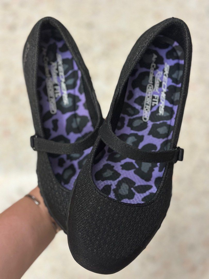 Skechers Relaxed Fit UK size 5 Women s Fashion Footwear Flats