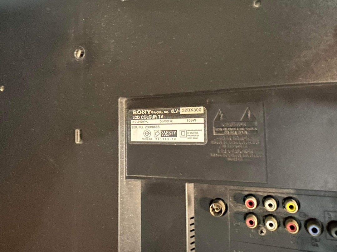 Sony basic tv 32 inches (Category: TV) located in Quezon City. Submitted by honey911 (Listing ID 1269906919, Image 2). Description: .