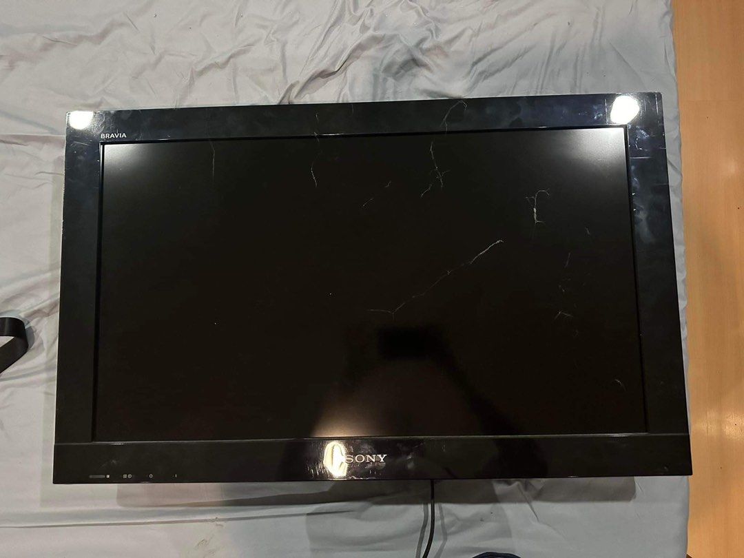 Sony basic tv 32 inches (Category: TV) located in Quezon City. Submitted by honey911 (Listing ID 1269906919, Image 1). Description: .