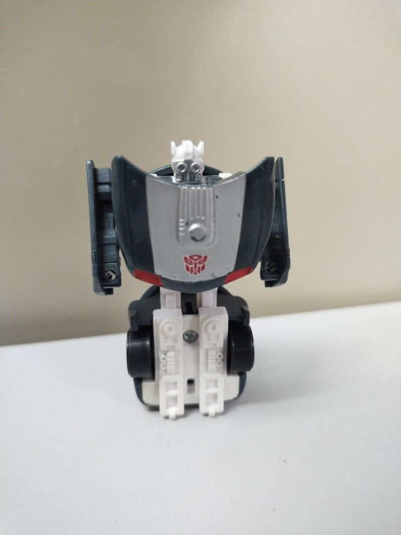 2001 hasbro top takara transformers